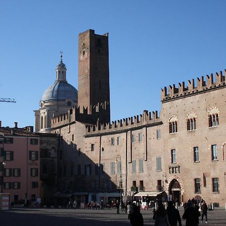 B&B Casa Dei Poeti Mantova Exterior photo