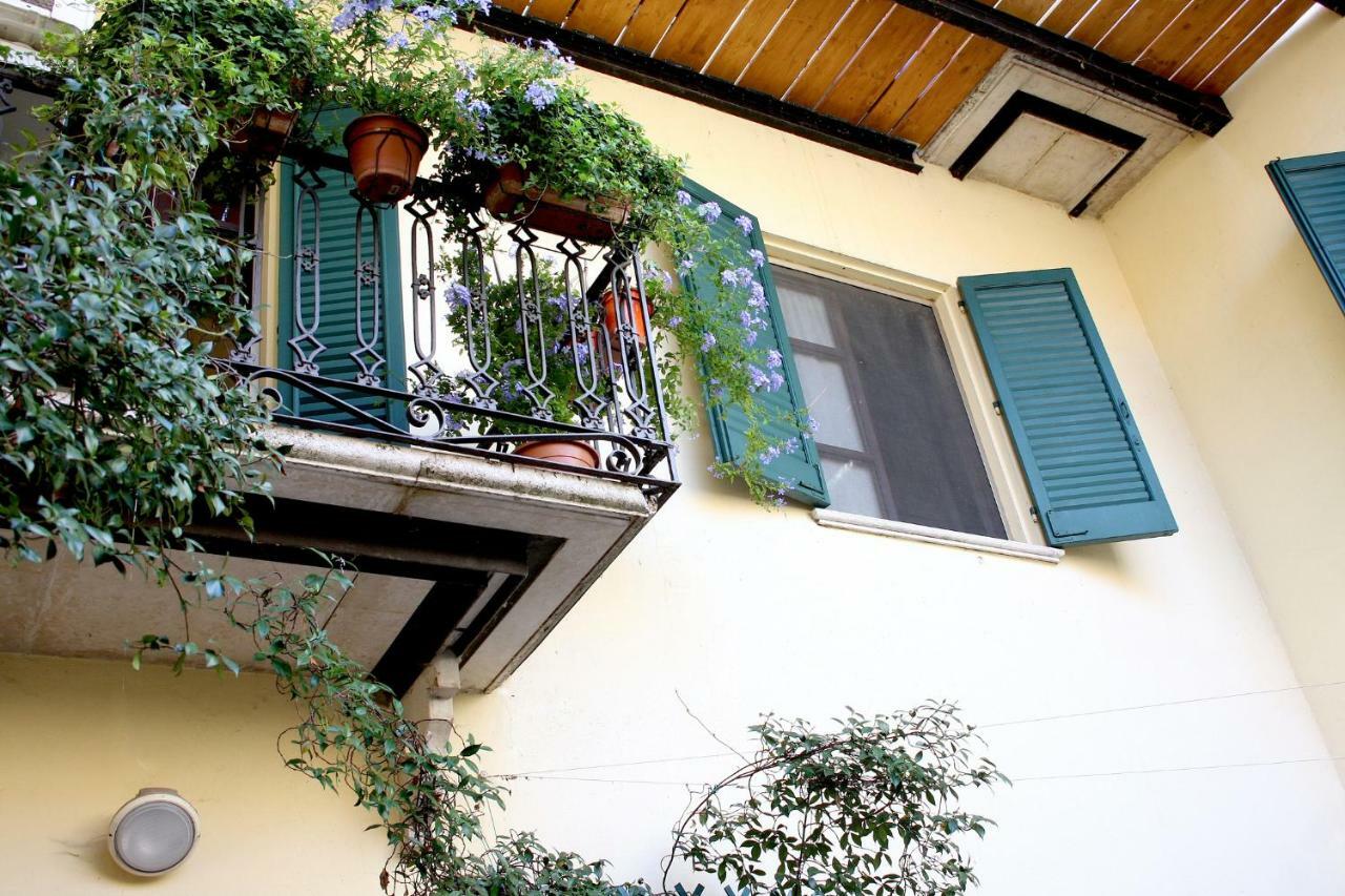 B&B Casa Dei Poeti Mantova Exterior photo