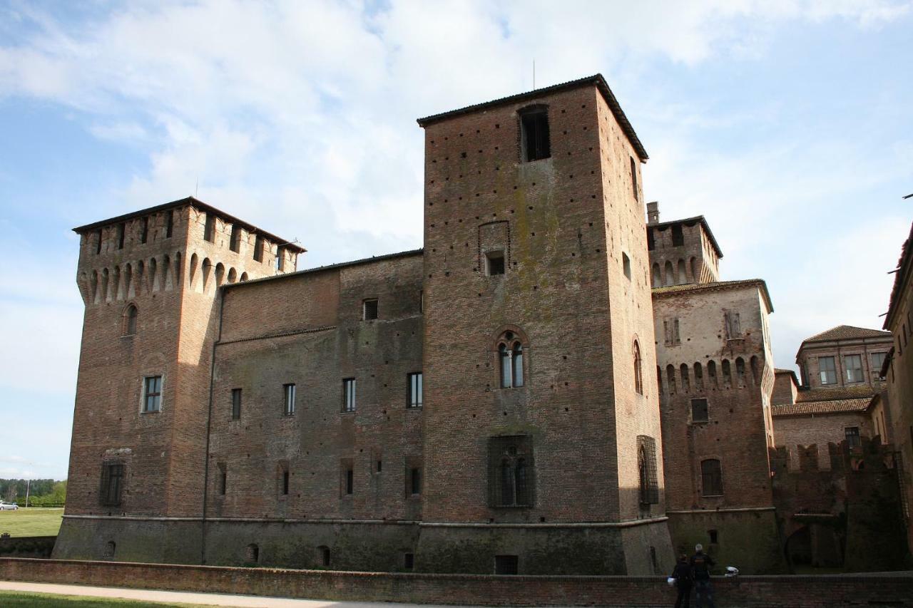 B&B Casa Dei Poeti Mantova Exterior photo